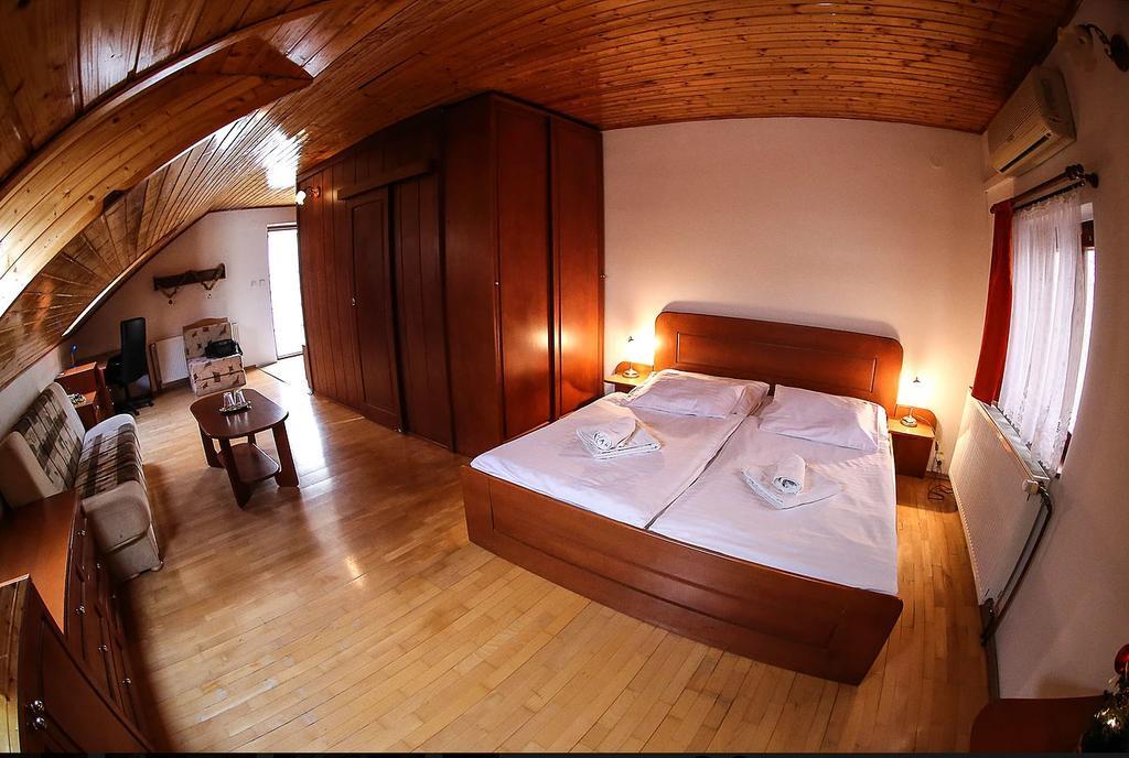 Hotel St.Florian Штурово Экстерьер фото